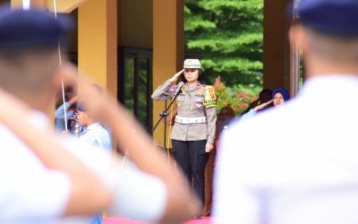 KASATLANTAS POLRES BONE BOLANGO, PIMPIN LANGSUNG SERAH TERIMA JABATAN POLISI TARUNA SMAT WIRA BHAKTI