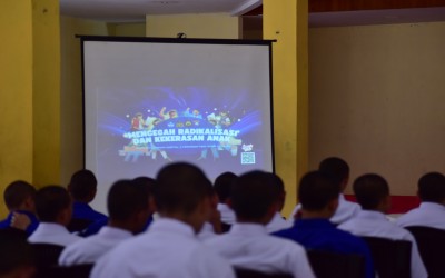 CERDAS BERMEDIA SOSIAL, WIRA BHAKTI BEKALI TARUNA-TARUNI CEGAH RADIKALISME DAN KEKERASAN